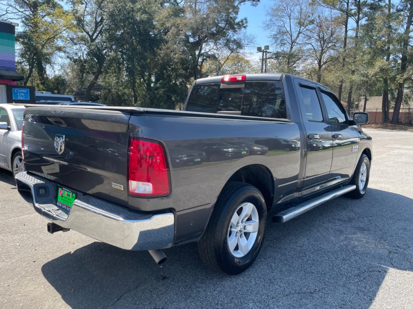 2017 GRAY RAM 1500 SLT (1C6RR6GG5HS) with an 3.6L engine, Automatic transmission, located at 5103 Dorchester Rd., Charleston, SC, 29418-5607, (843) 767-1122, 36.245171, -115.228050 - Spacious interior with AUX/Bluetooth/Sat/AM/FM, Power Everything (windows, locks, seat, mirrors), Power Sliding Rear Window, 150W Power Inverter, Keyless Entry, Running Boards, Bed Cover, Tow Package, Alloy Wheels. 140k miles Located at New Life Auto Sales! 2023 WINNER for Post & Courier's Charlest - Photo#6